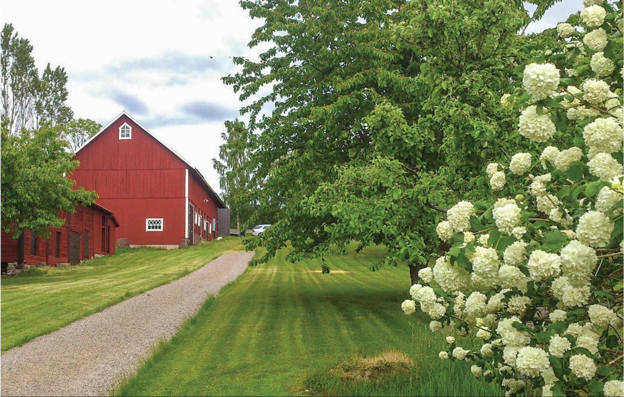 Awesome Home In Vimmerby With Wifi Exterior foto